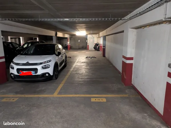 Place de parking a louer 120