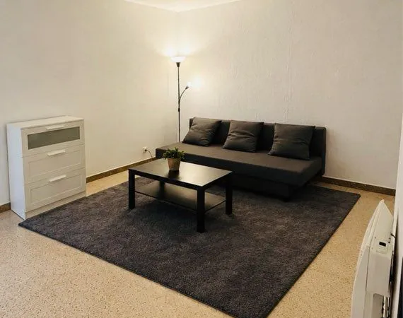 Studio à louer à l'année au Grau-du-Roi - 490