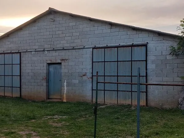 Box dépôt hangar