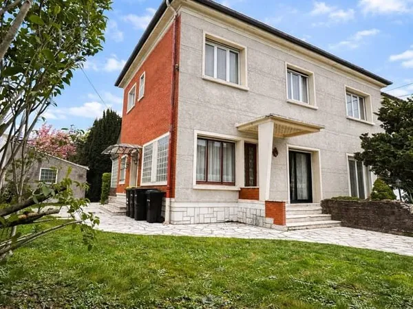 Maison 6 pièces 180 m²