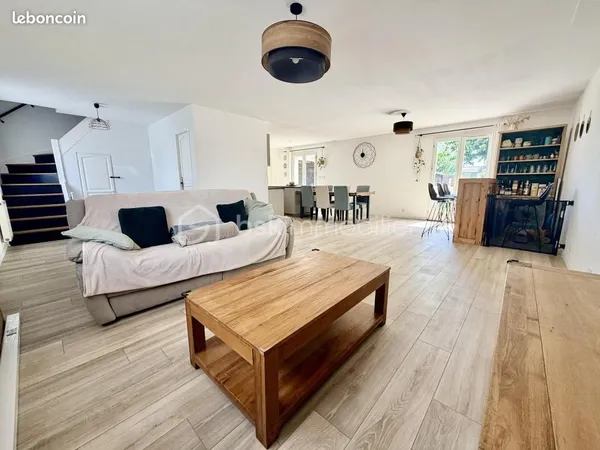 Maison 5 pièces 140 m²