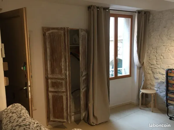 Location,, cinq mois d'hiver, studio Saint-Tropez