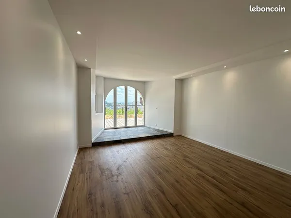 Loft 3 pièces 76 m²