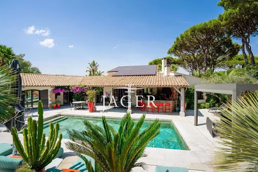 Villa 7 pièces 295 m²
