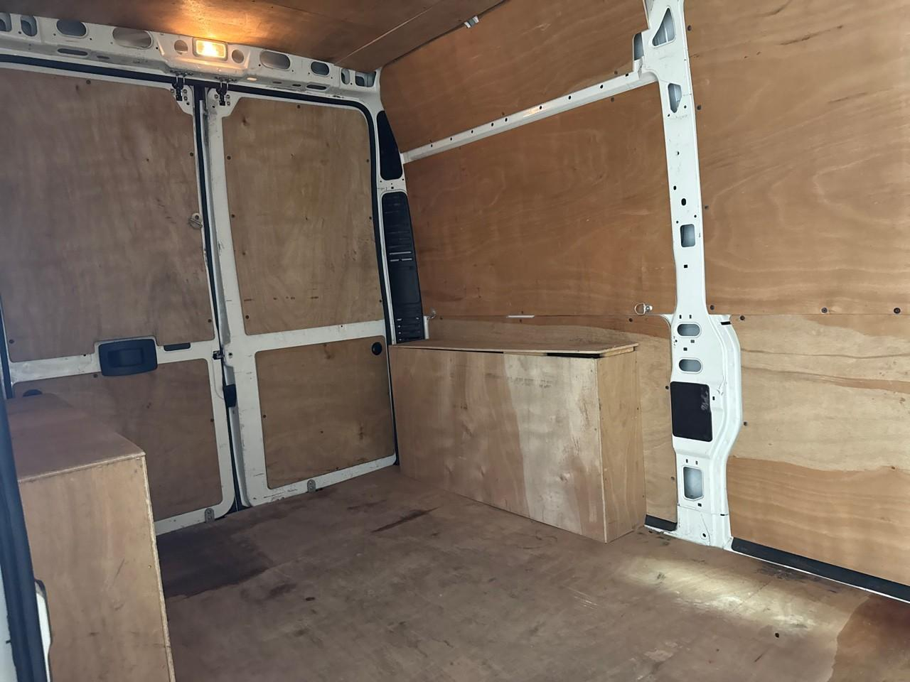 Peugeot Boxer tole 330 l2h2 bluehdi 140 s&s asphalt — photo 13