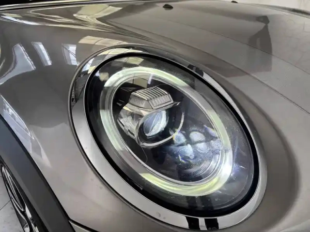 Mini Mini cabriolet cooper 136 ch — photo 22