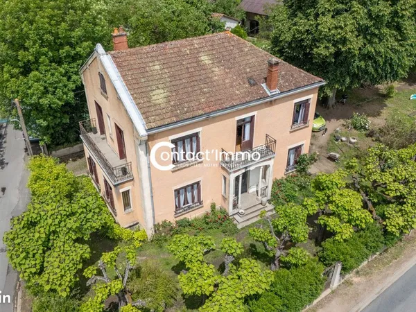 Maison 7 pièces 210 m²