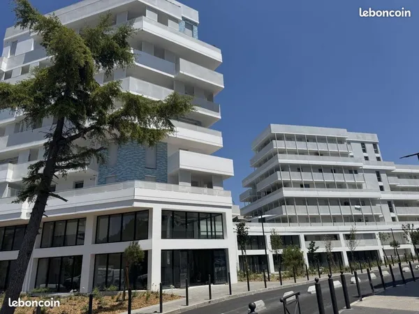 T5 (modifiable en t4) - terrasse de 50 m² & 2 parkings