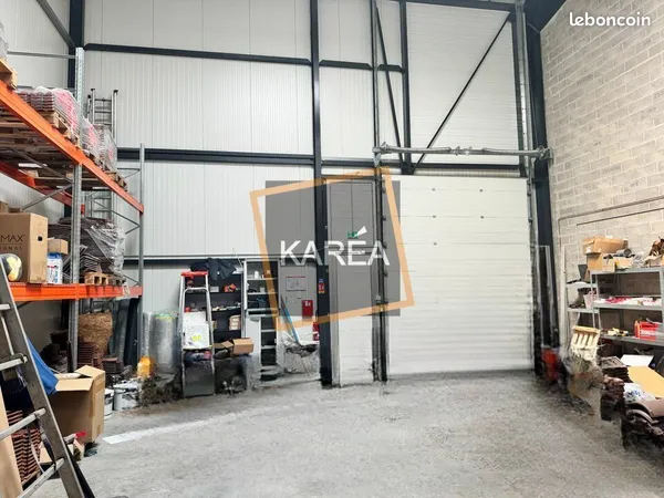 LOCAL D'ACTIVITE 450 m² BAILLY ROMAINVILLIERS