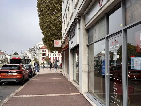 Local 125 m² Bayonne