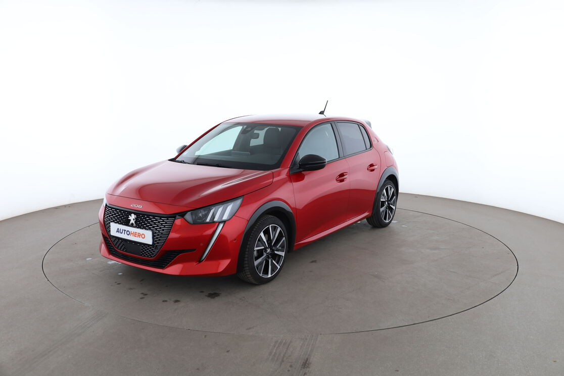 Peugeot 208 1.2 PureTech GT EAT8 — photo 1