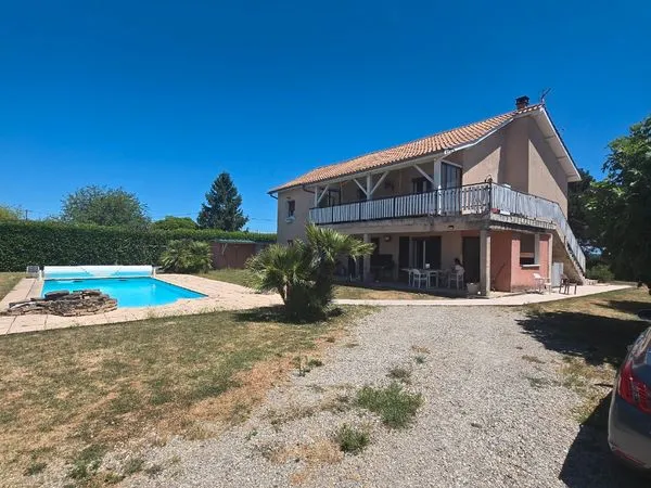 Maison avec 2 appartements