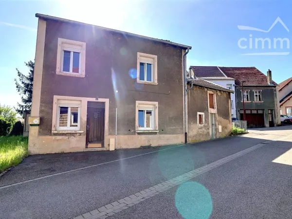 Maison individuelle à rénover de 67,44 m² habitable à LONGEVILLE LES SAINT AVOLD