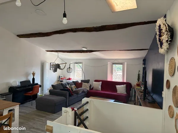 Pierrefeu-du-var - triplex 90 m² - 3 chambres - dpe c - cave