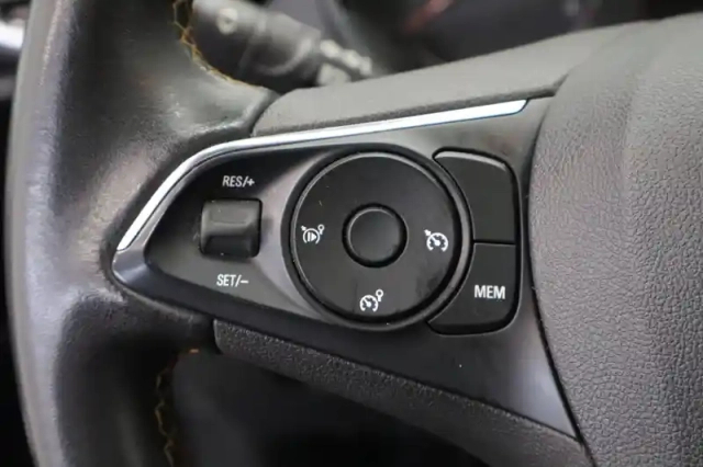 Opel Crossland X 1.2 turbo 110 ch bva6 — photo 10