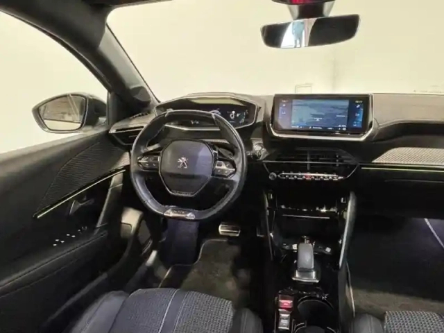 Peugeot 208 e- 136ch gt line — photo 21