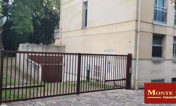 Parking 11 m²