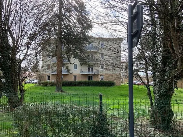 A louer appartement T3 - Résidence sécurisée - Bellerive sur