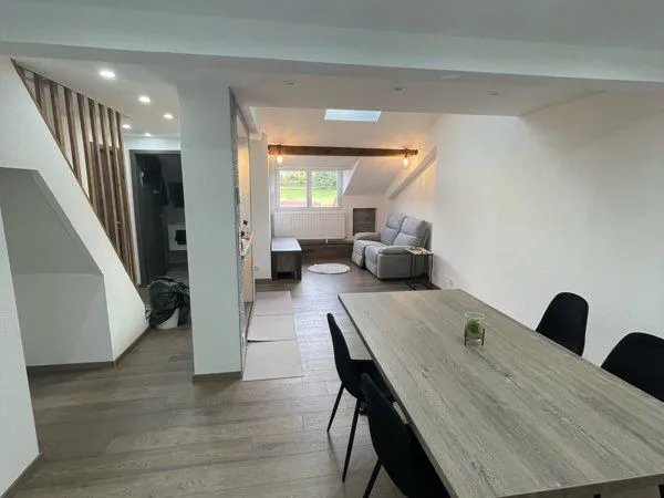 Appartement rénové 93m2, avec jardin, balcon et garage - Doubs