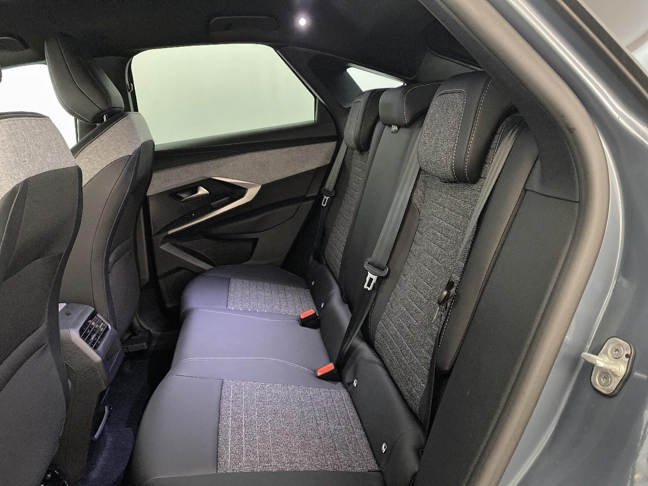Peugeot 3008 hybrid 145 e-dcs6 allure — photo 10
