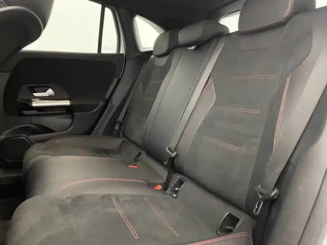 Mercedes Gla 250 e 8g-dct — photo 16