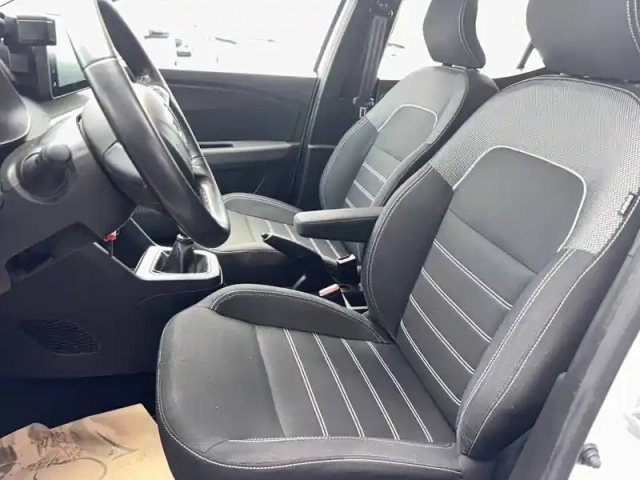 Dacia Sandero eco-g 100 — photo 22