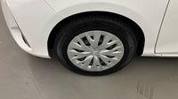 Toyota Yaris 100h France Business 5p RC18 — photo 20