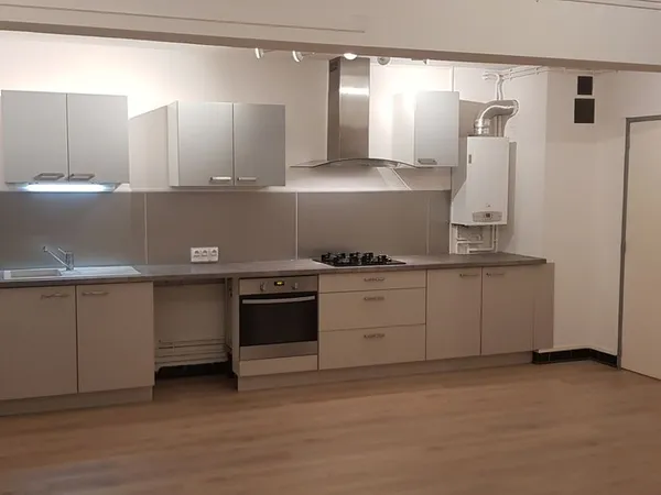 COMMERCY HYPERCENTRE - Grand appartement 116 m² - 3 chambres - DPE C