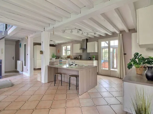 Pavillon 7 pièces 143 m²