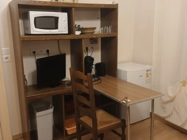 Chambre meublee