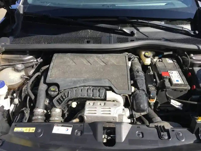 Peugeot 2008 puretech 130 s&amp;s eat8 — photo 23