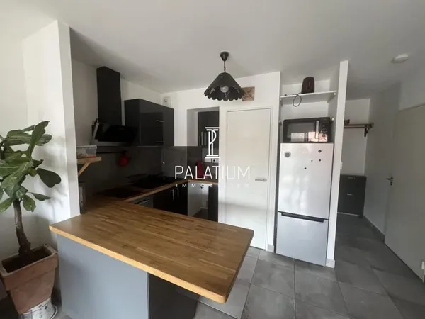 Bel appartement T2 avec grande loggia