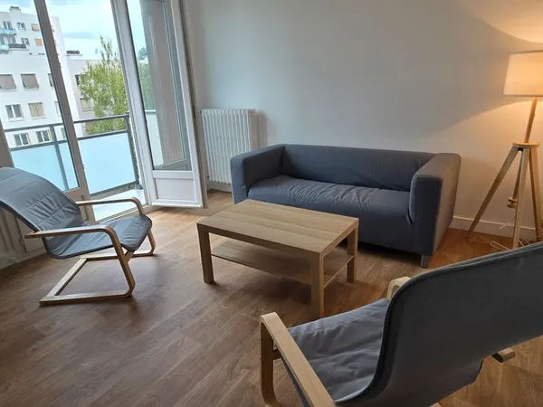 Chambres meublées, quartier cimetiere Est. Immeuble calme, lumieux et verdoyant