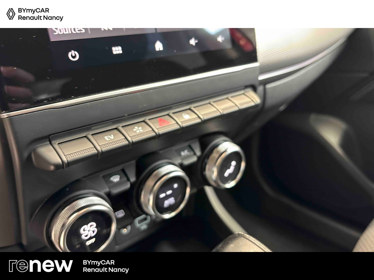 Renault Arkana E-Tech hybride 145 - 22 — photo 17