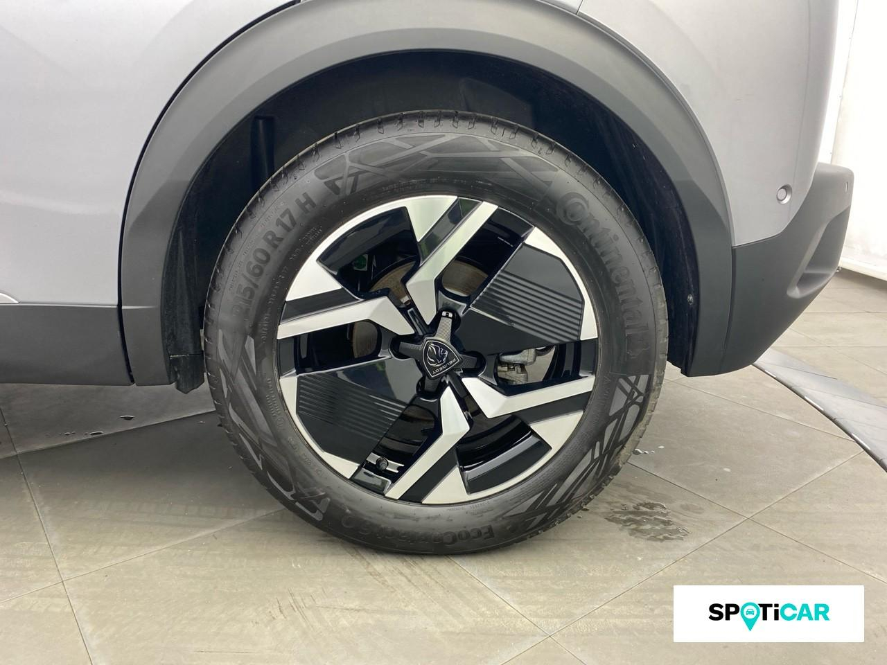 Peugeot 2008 e-2008 156ch 54 kwh gt — photo 11