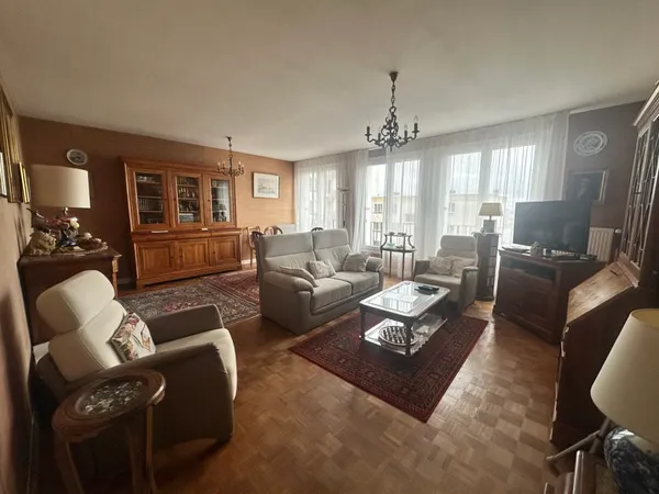 Appartement 5 pièces 93 m²