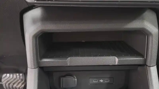 Dacia Duster hybrid-g 150 4x4 — photo 16