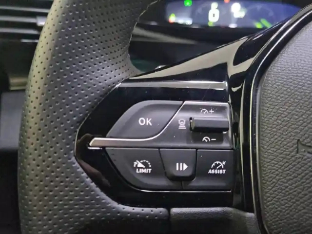 Peugeot 408 puretech 130 ch s&amp;s eat8 — photo 94