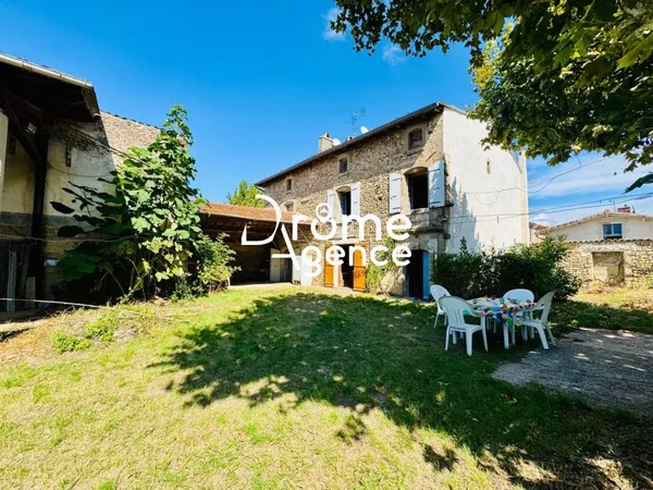 Maison 7 pièces 404 m²