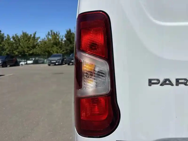 Peugeot Partner fgn diesel 130 ch m aut — photo 17