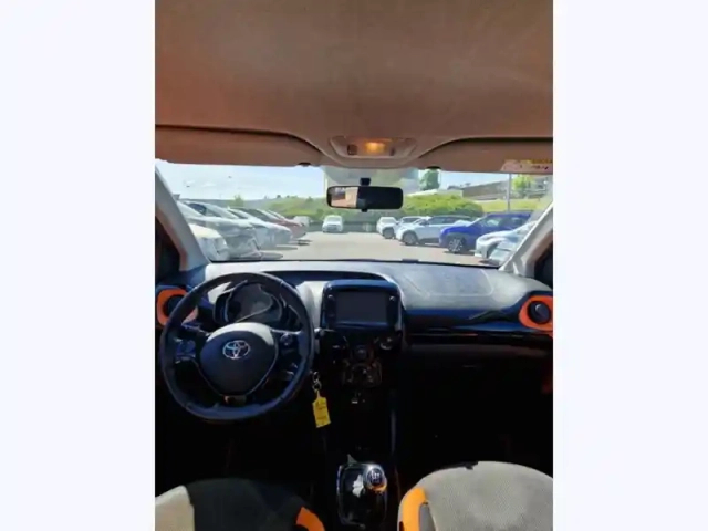 Toyota Aygo 1.0 vvt-i x-cite — photo 12