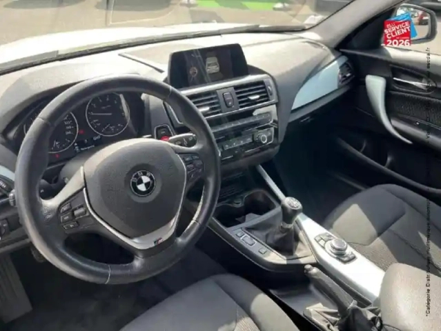 Bmw Serie 1 série 1 118i 136ch lounge 5p — photo 15