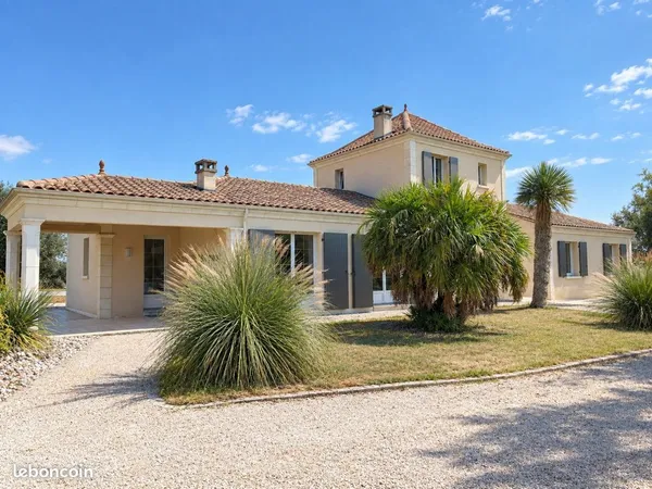 Maison 7 pièces 190 m²