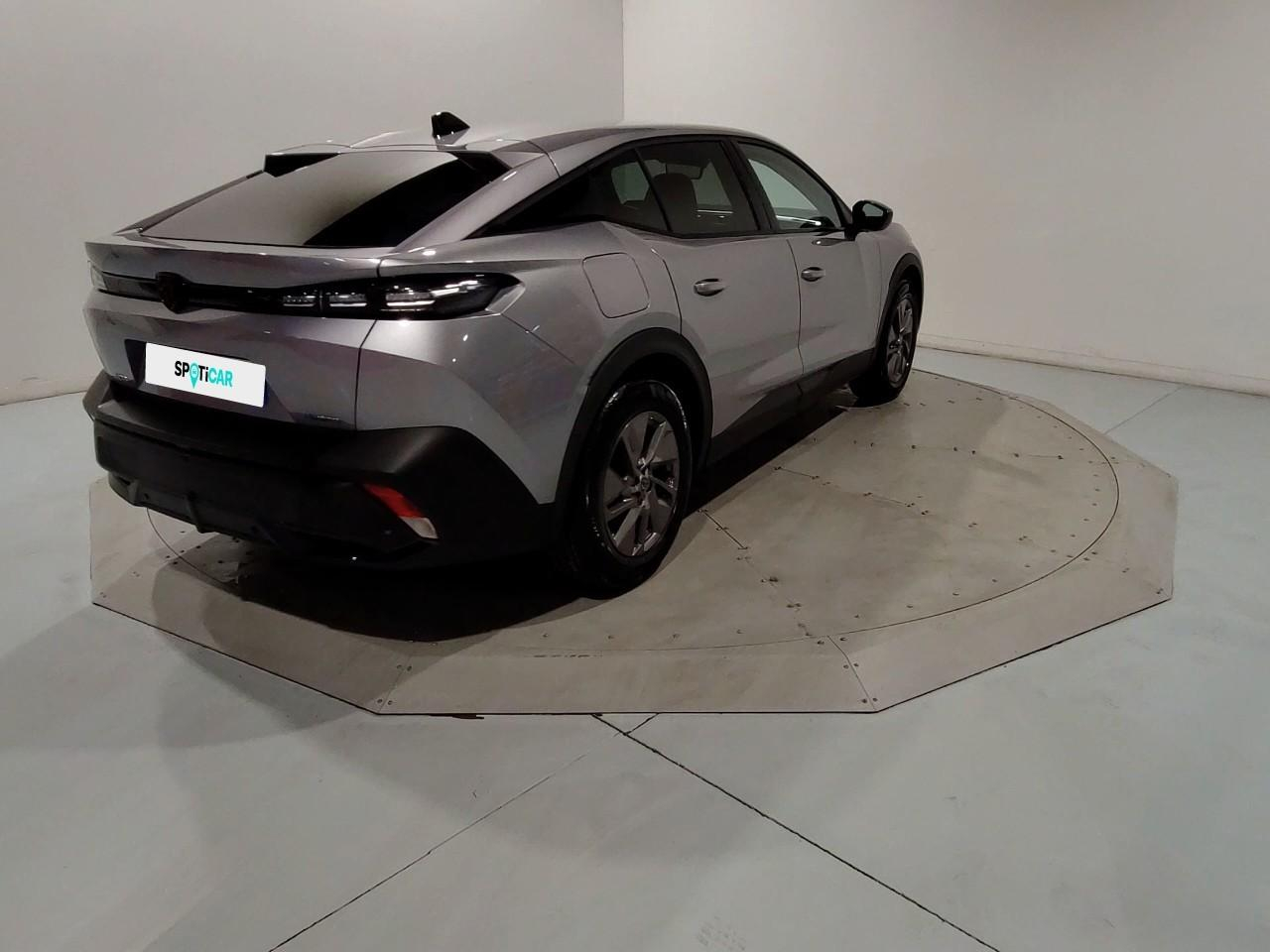 Peugeot 408 phev 180 e-eat8 allure — photo 5