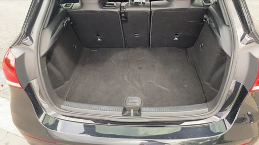Mercedes Classe A 200 163 7G-DCT - Amg Line + – 2019 – 53175 km – Essence – Boîte Automatique — photo 46