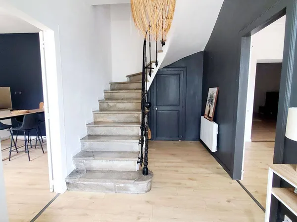 Maison 4 pièces 153 m²