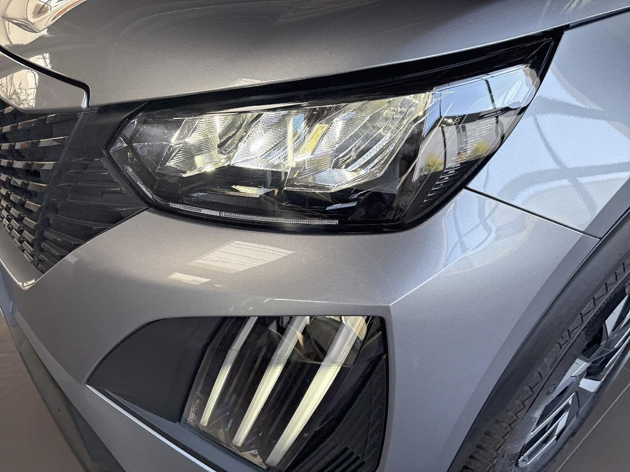 Peugeot 2008 100 s&s bvm6 style — photo 16