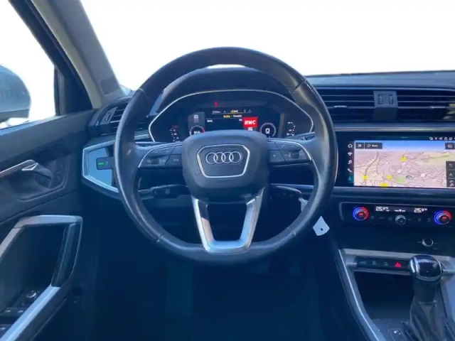 Audi Q3 35 tdi 150 ch s tronic 7 — photo 32