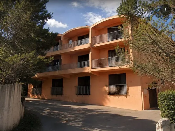 IMMEUBLE DE RAPPORT 12 STUDIOS MARTIGUES OPPORTUNITÉ D