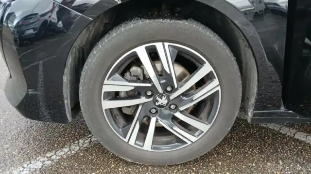 Peugeot 208 puretech 100 s&amp;s bvm6 — photo 68
